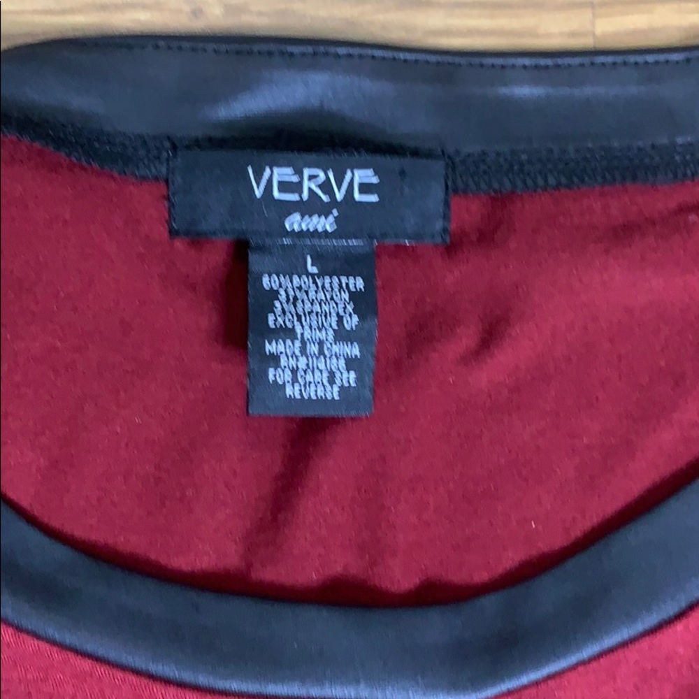 VERVE ami Size Large Wine & Black 3 Quarter Shirt - Picture 3 of 6